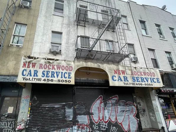 1538 Gates Avenue image 1 of 25