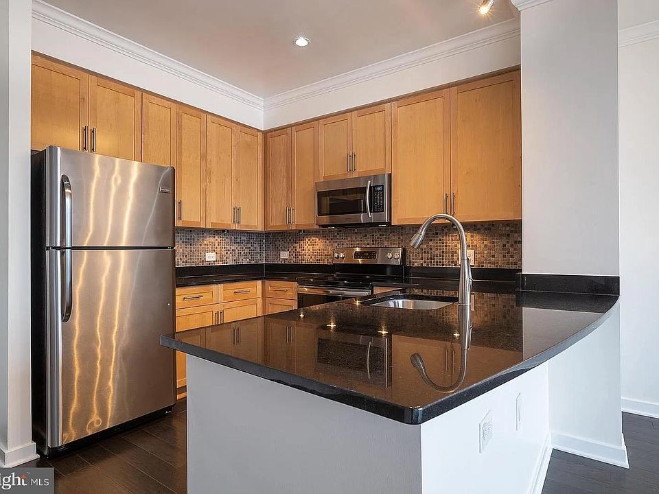 1st image of 437 New York Ave NW APT 603