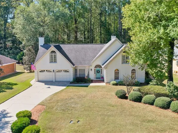 1047 Chestnut Hill Cir SW, Marietta, GA 30064