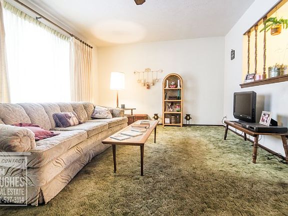 3rd image of 1106 Valleyway Dr