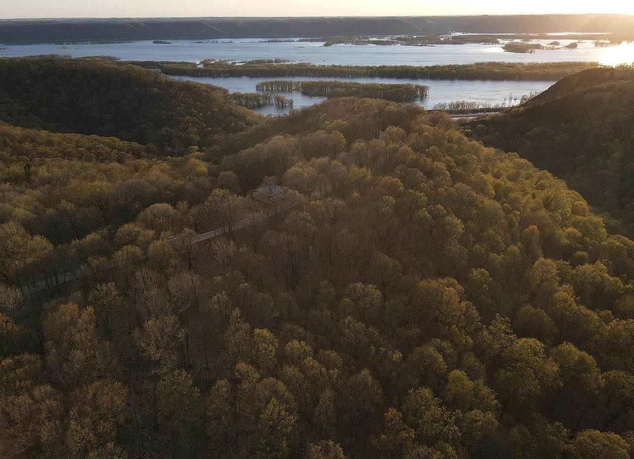 65698 Desoto Ridge Road, De Soto, WI 54624 MLS 1951906 Zillow