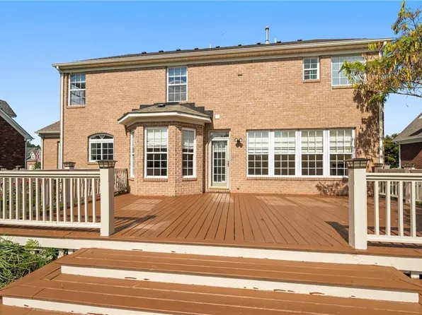 126 Hawks Nest Ln, Suffolk, VA 23435