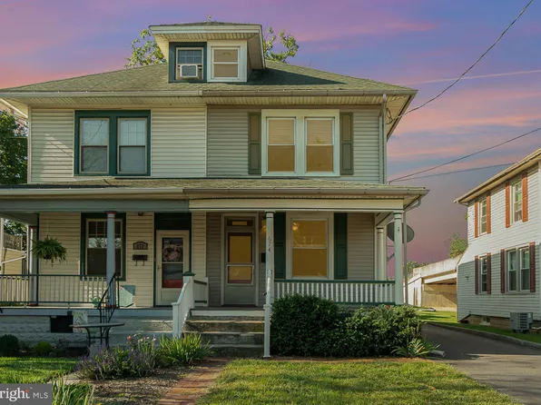 674 Wood St, Mount Joy, PA 17552