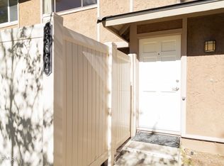 28854 Conejo View Dr, Agoura Hills, CA 91301