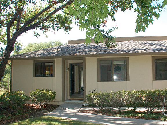 2nd image of 1101 N Abbott Ave