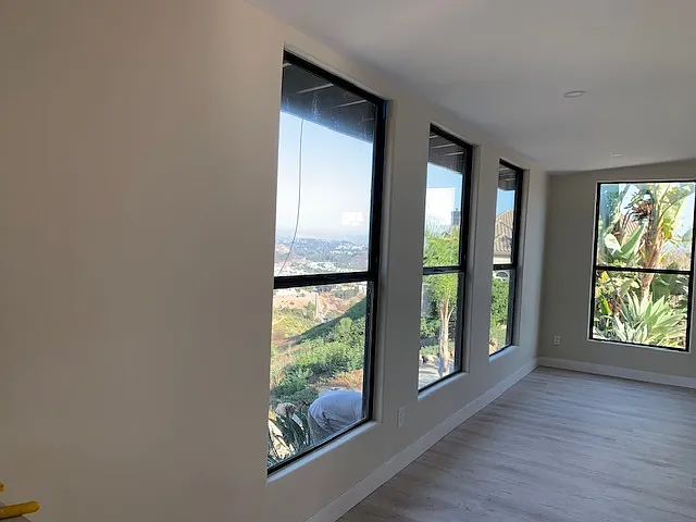Crestwind Dr — Photo 2