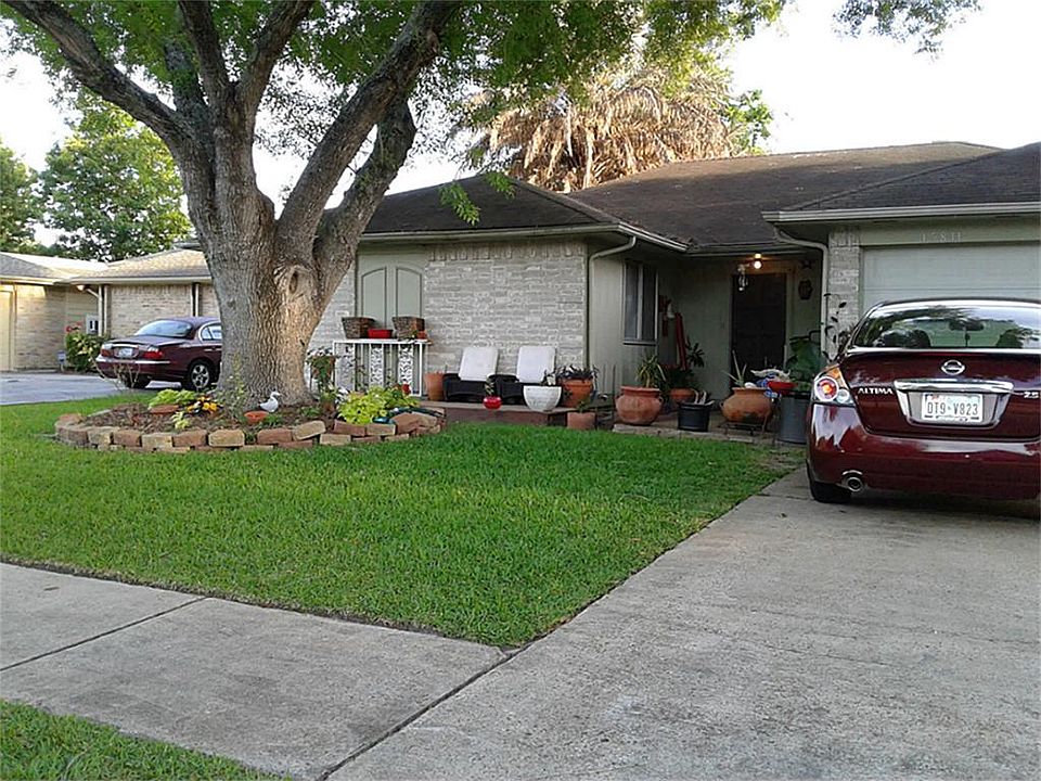 1st image of 15811 Wingdale Dr