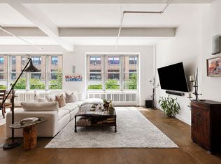 335 W 38th St APT 3, Manhattan, NY 10018