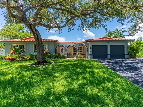 18644 SW 89th Ct, Cutler Bay, FL 33157