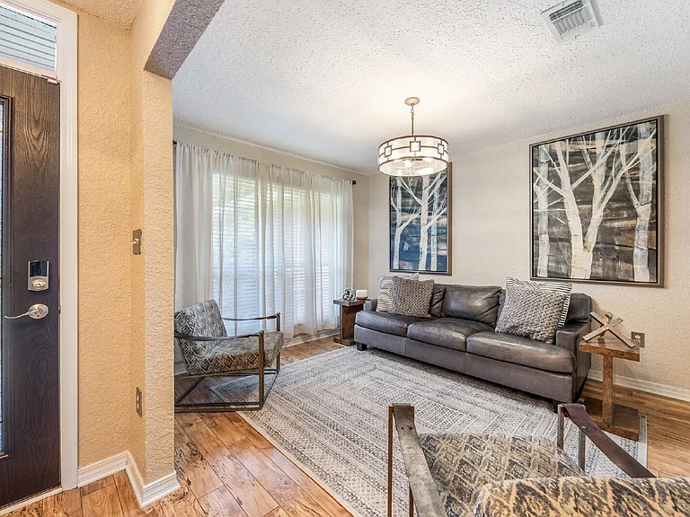 130 W Shipwreck Rd — Photo 10
