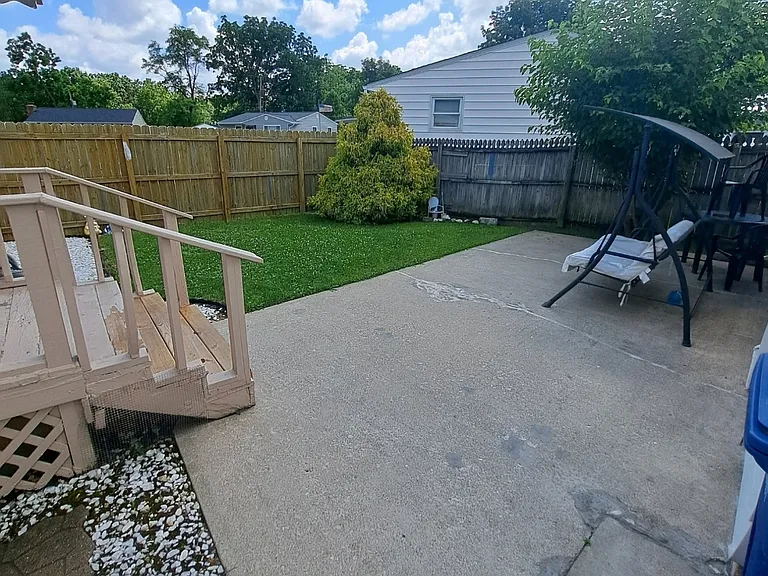 446 N Westmoor Ave — Photo 8