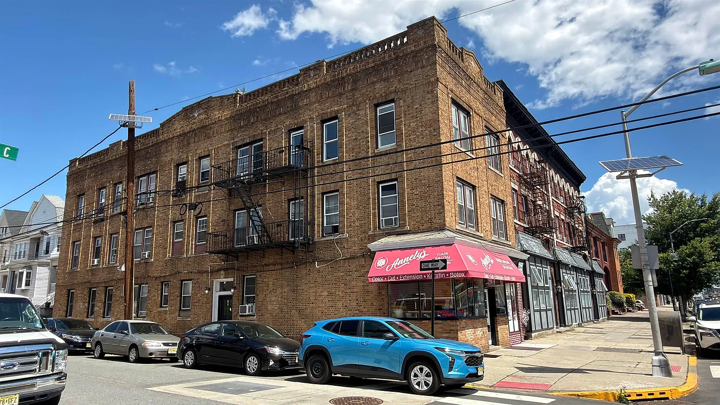 397 Avenue C 101