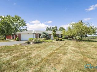 30199 N Fostoria Rd, Millbury, OH 43447