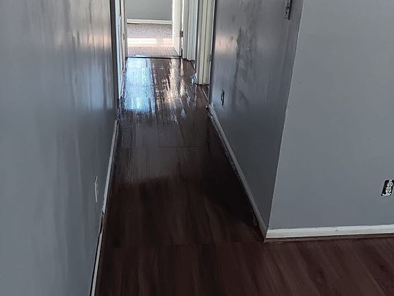 4th image of 428 Lafayette Way
