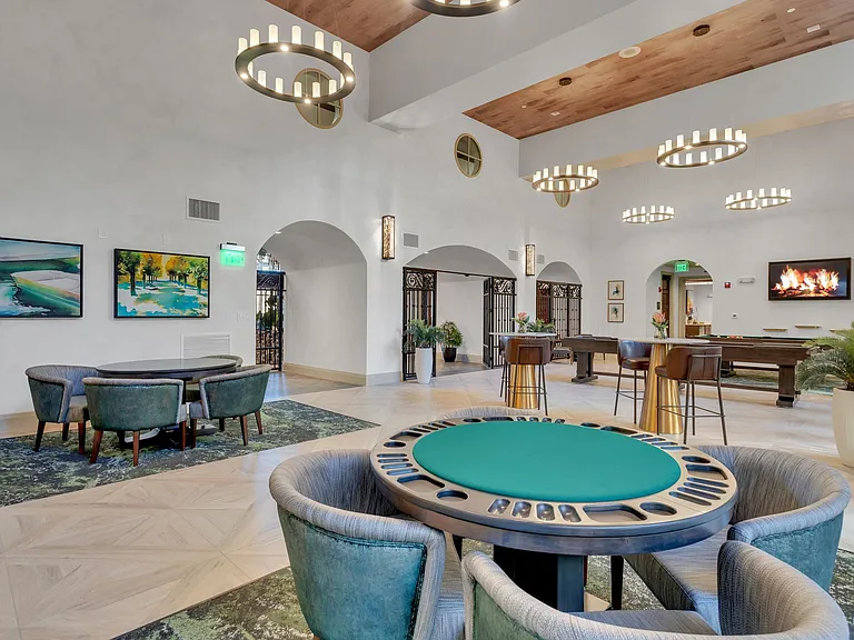 Gables Villa Rosa — Photo 18
