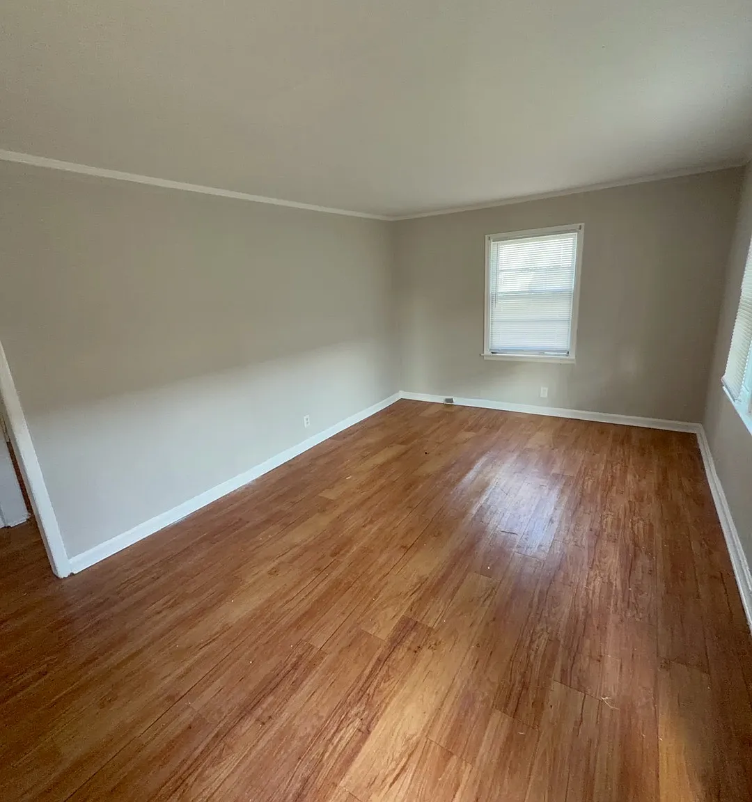 1613 Dorchester Avenue - 1 — Photo 2