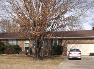 102 Buchanan Ct, Athens, AL 35611