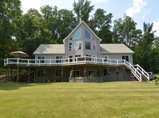 11 Honeysuckle Way, Upper Black Eddy, PA 18972