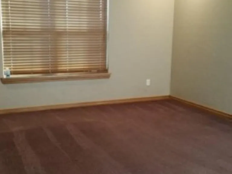 1026 NE Brown Rd — Photo 12