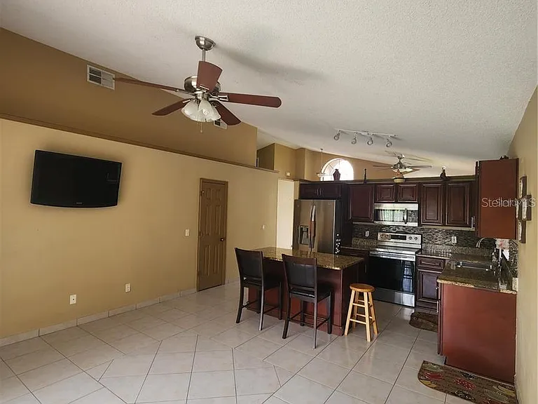 2483 Shelby Cir — Photo 8