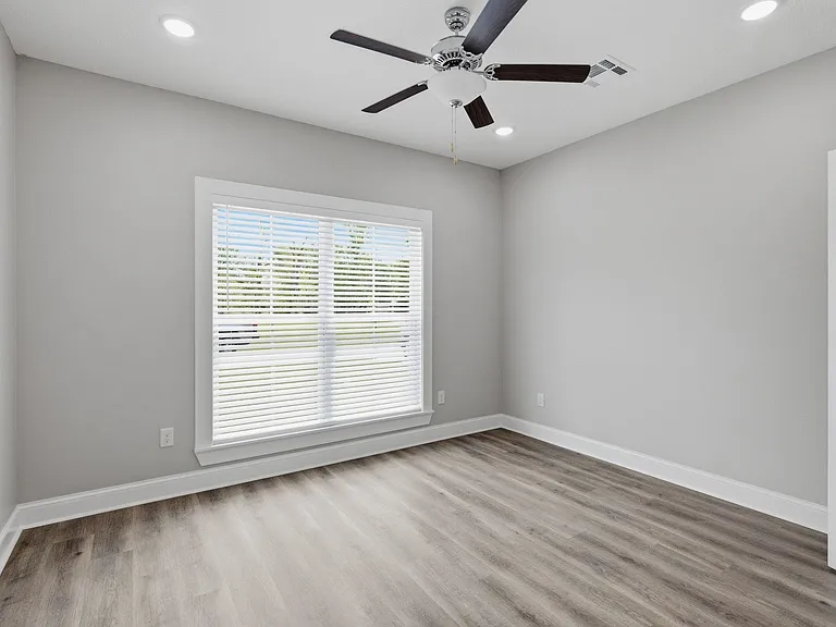 309 S Lyles St — Photo 10