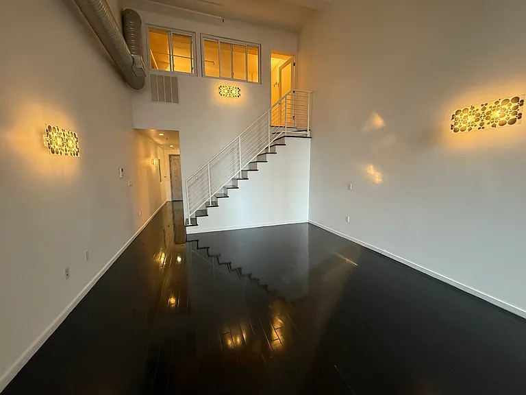 726-28 Market St #206 — Photo 5