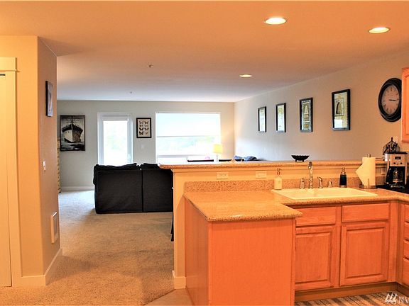 3rd image of 1600 Ocean Ave #1225
