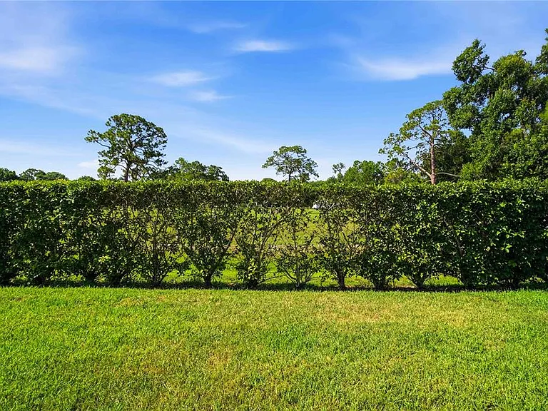 5918 Fiore Dr — Photo 36