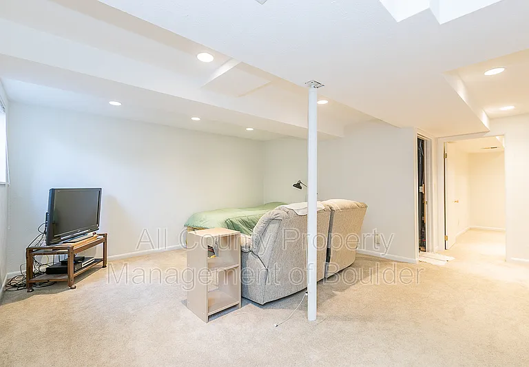 3839 Paseo Del Prado — Photo 19