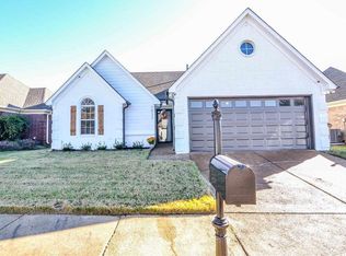 7033 Beringer Dr S, Cordova, TN 38018
