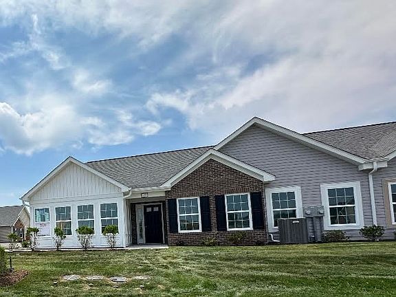 2nd image of 1131 Forest Oaks Dr