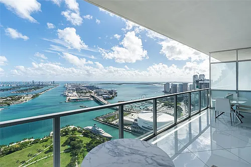 1100 Biscayne Blvd #5702 Photo 1