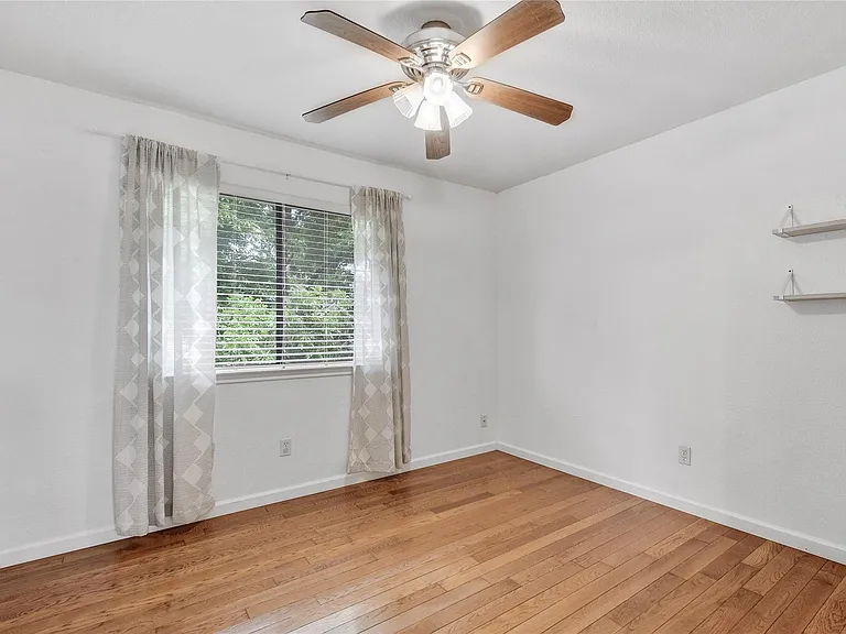 2408 W Messick Loop — Photo 22