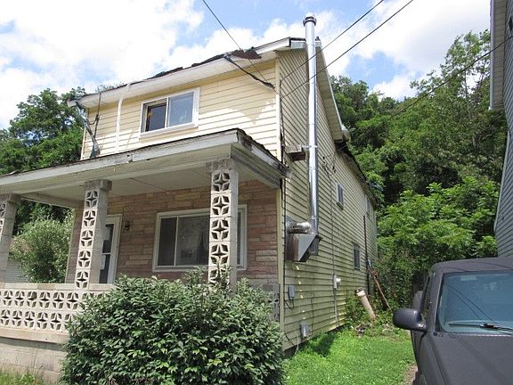 3rd image of 1025 Pike Run Dr