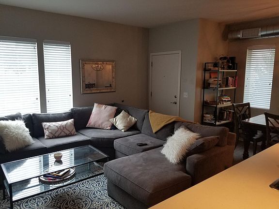 2nd image of 600 Douglas St NW