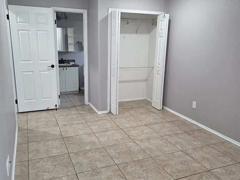 9918 Turf Way #8 — Photo 32