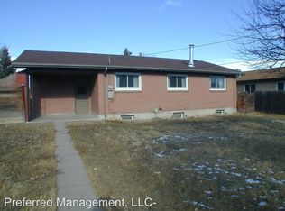 621 Montclair Dr, Cheyenne, WY 82009