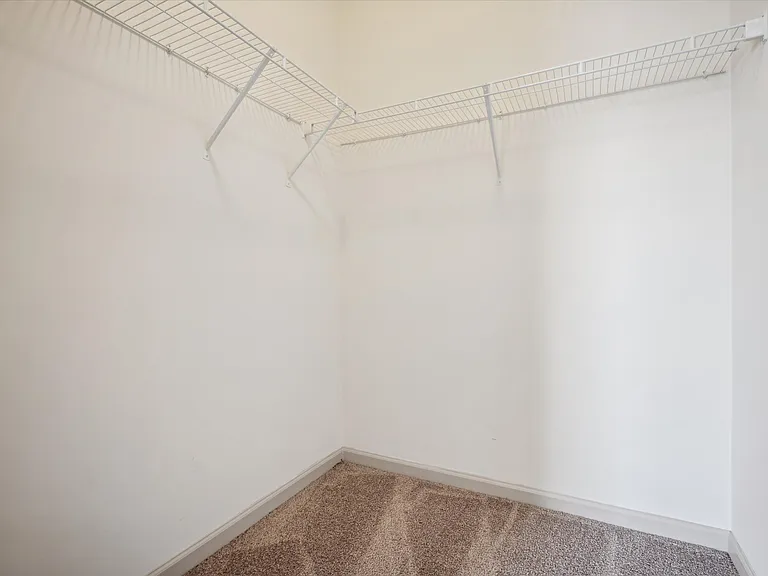 B1 - 2 Bed / 2 Bath - 967 Sq.Ft.