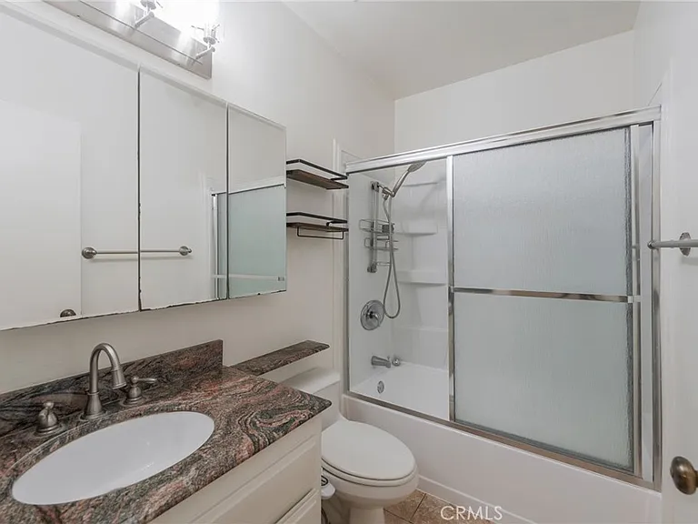 2306 Delaware St #B — Photo 11