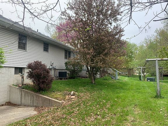 5th image of 1200 W Pawnee St