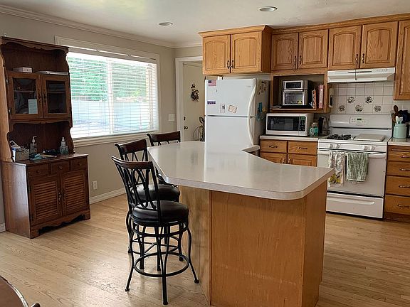 4th image of 6289 S Jamestown Cir