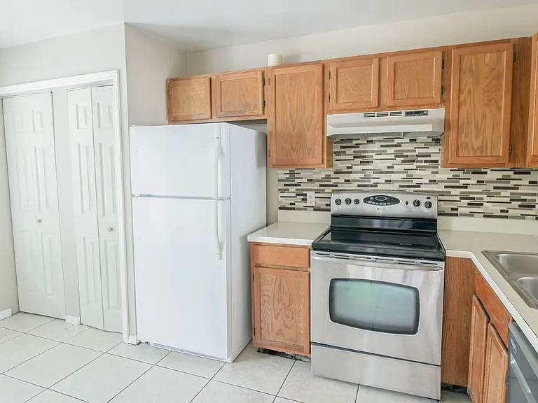 9442 Torrington Ave #9442 — Photo 5