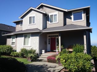 6707 38th Ave SW, Seattle, WA 98126