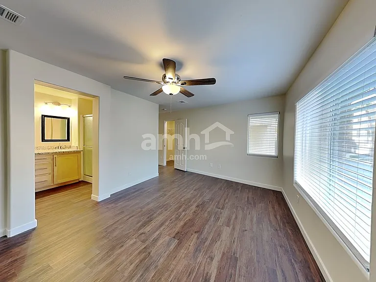 9347 Brigham Ave — Photo 7
