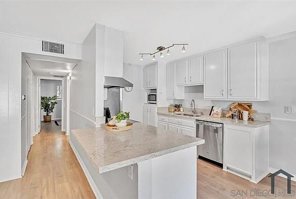 1st image of 5006 Collwood Way
