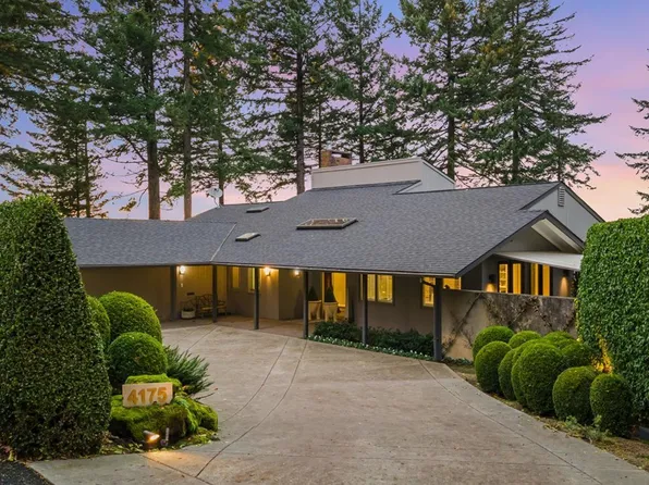 4175 SW Greenleaf Dr, Portland, OR 97221