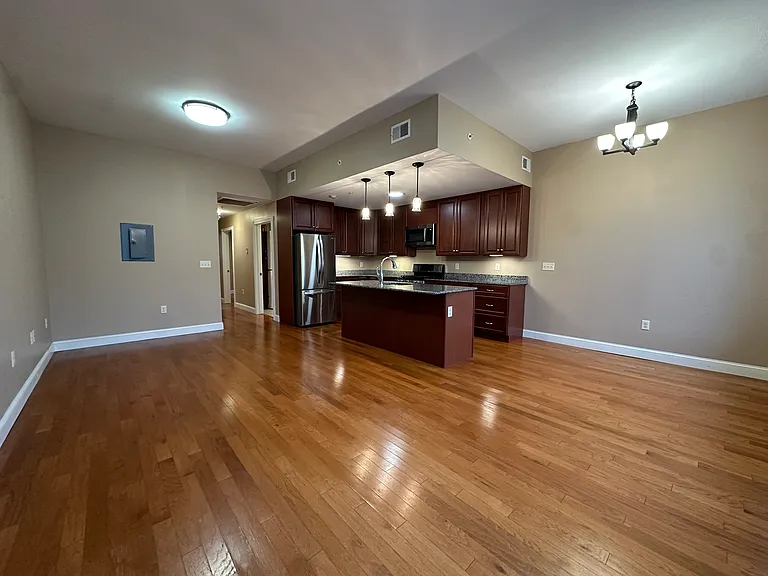 104 N Aurora St #2N — Photo 9