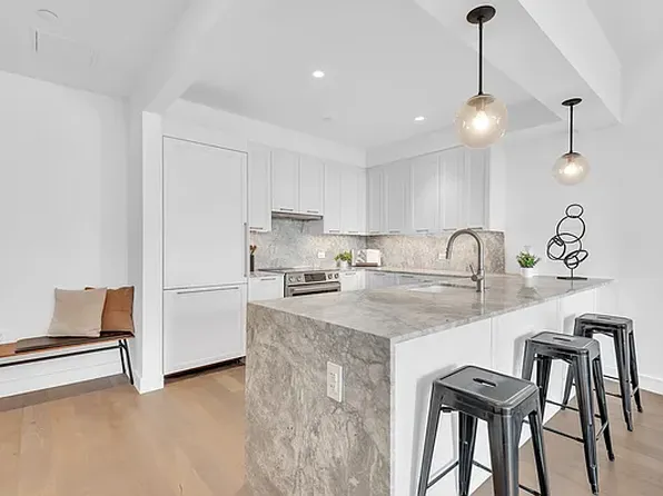 107-06 Queens Boulevard image 2 of 19