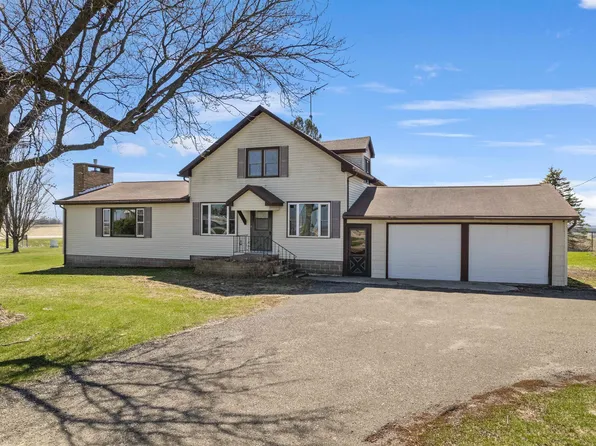 1997 Elon Dr, Harpers Ferry, IA 52146