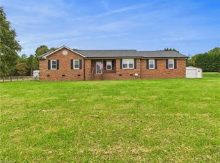 6882 Kelly Coltrane Dr, Randleman, NC 27317